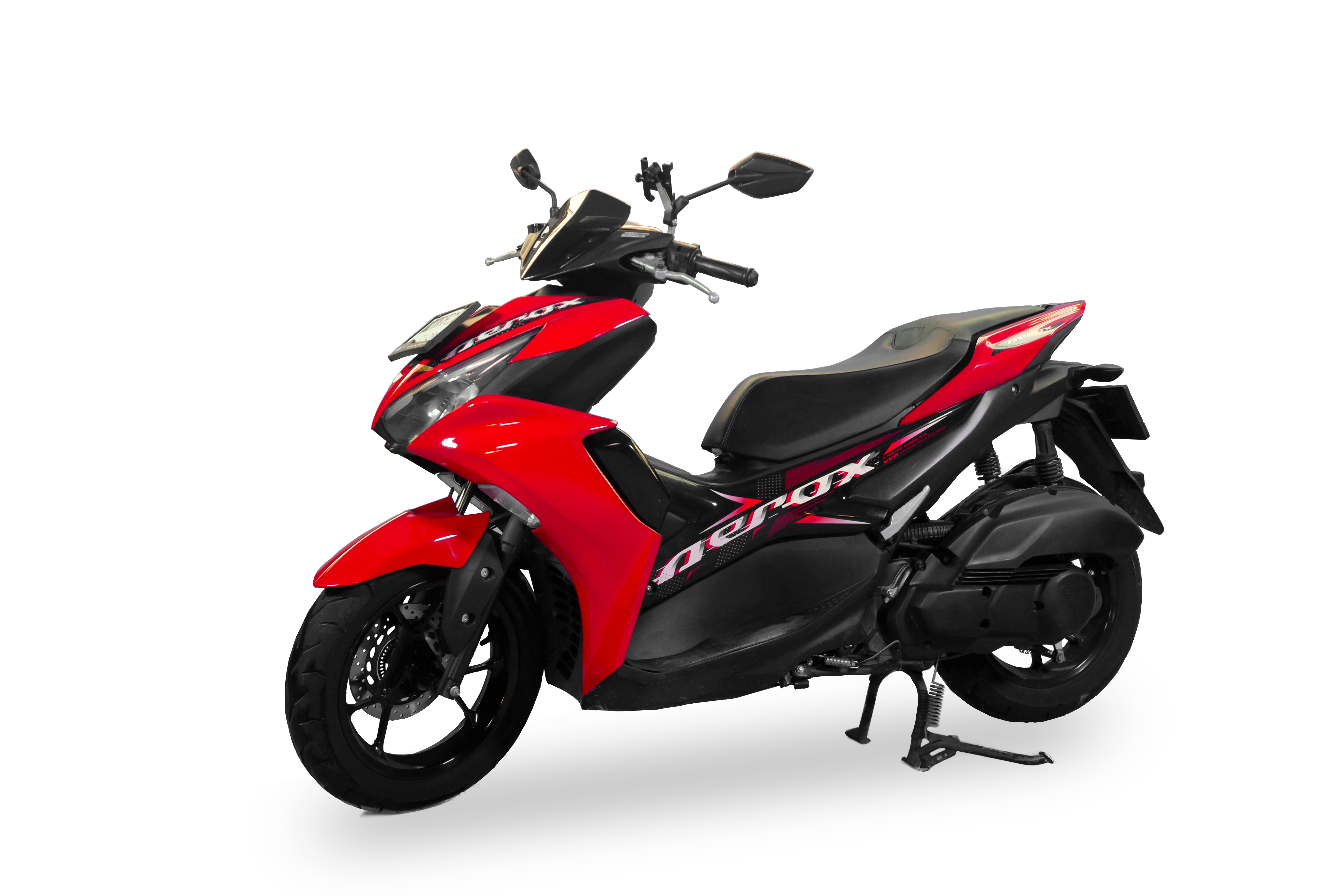 Rent a Yamaha Aerox 155 - photo 1